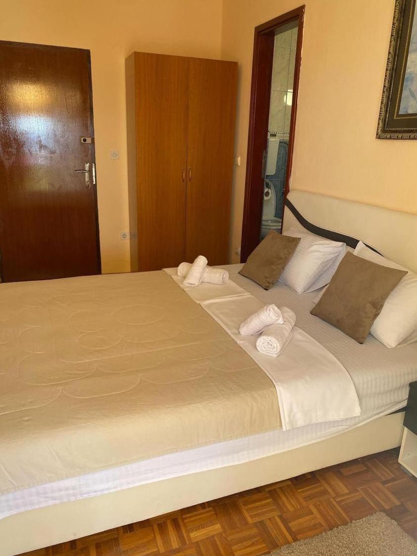 סבטי סטפן Apartments Dunja מראה חיצוני תמונה