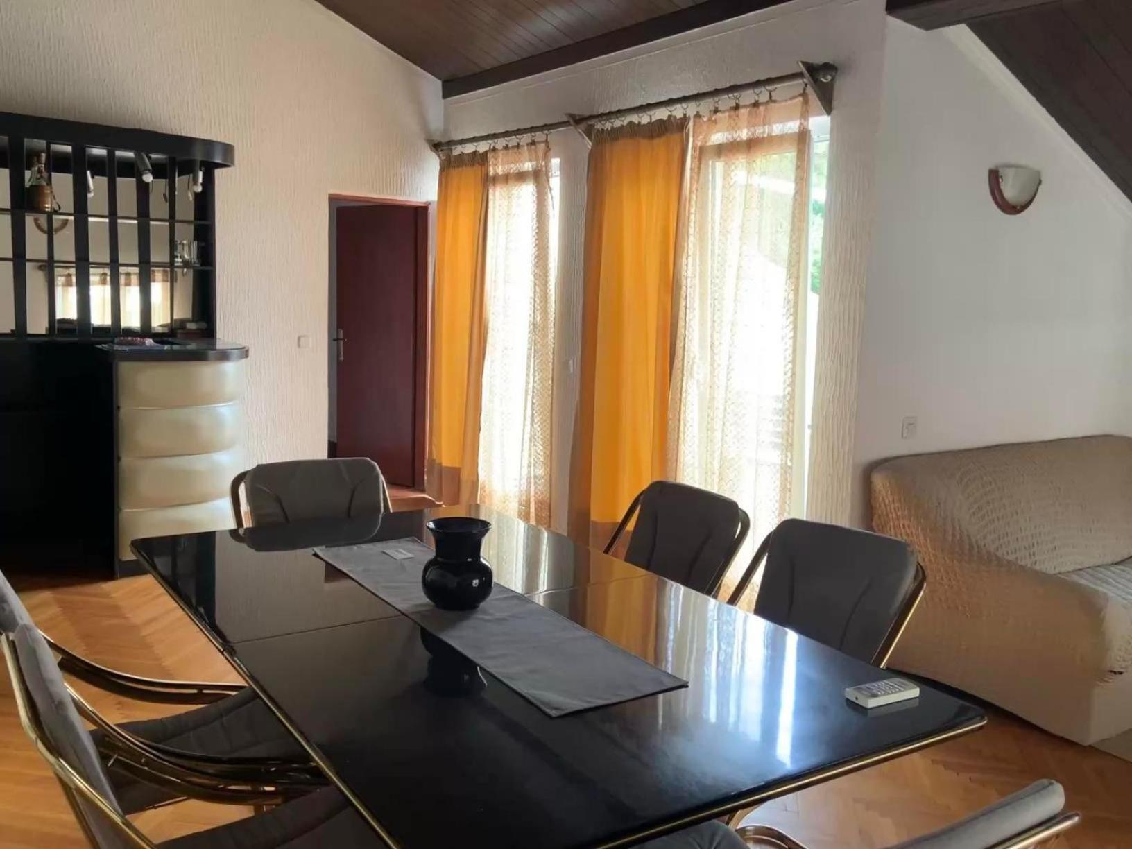 סבטי סטפן Apartments Dunja מראה חיצוני תמונה
